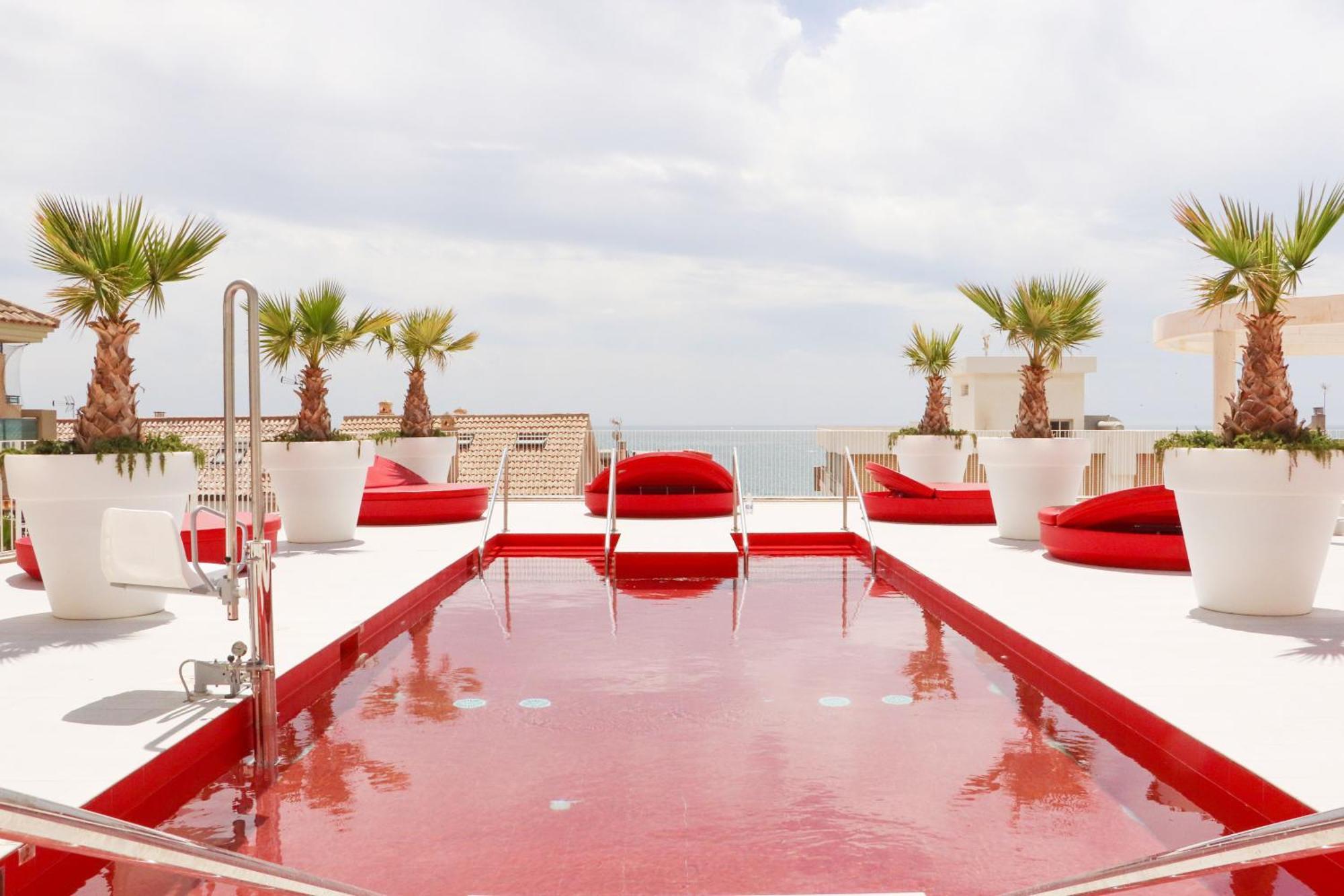 Fantastic Apartment In The Wave Just Steps From Carvajal Beach - Pool And Free Parking 푸엔히롤라 외부 사진