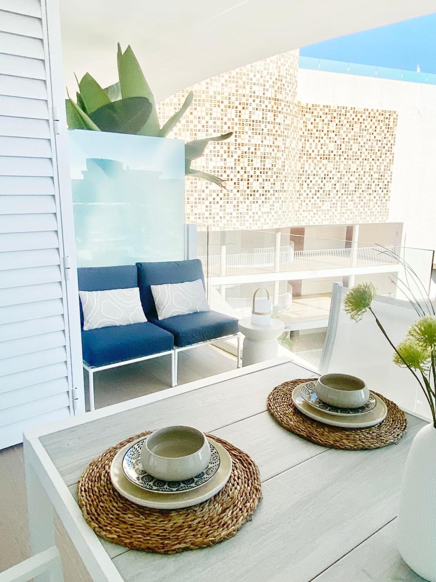 Fantastic Apartment In The Wave Just Steps From Carvajal Beach - Pool And Free Parking 푸엔히롤라 외부 사진