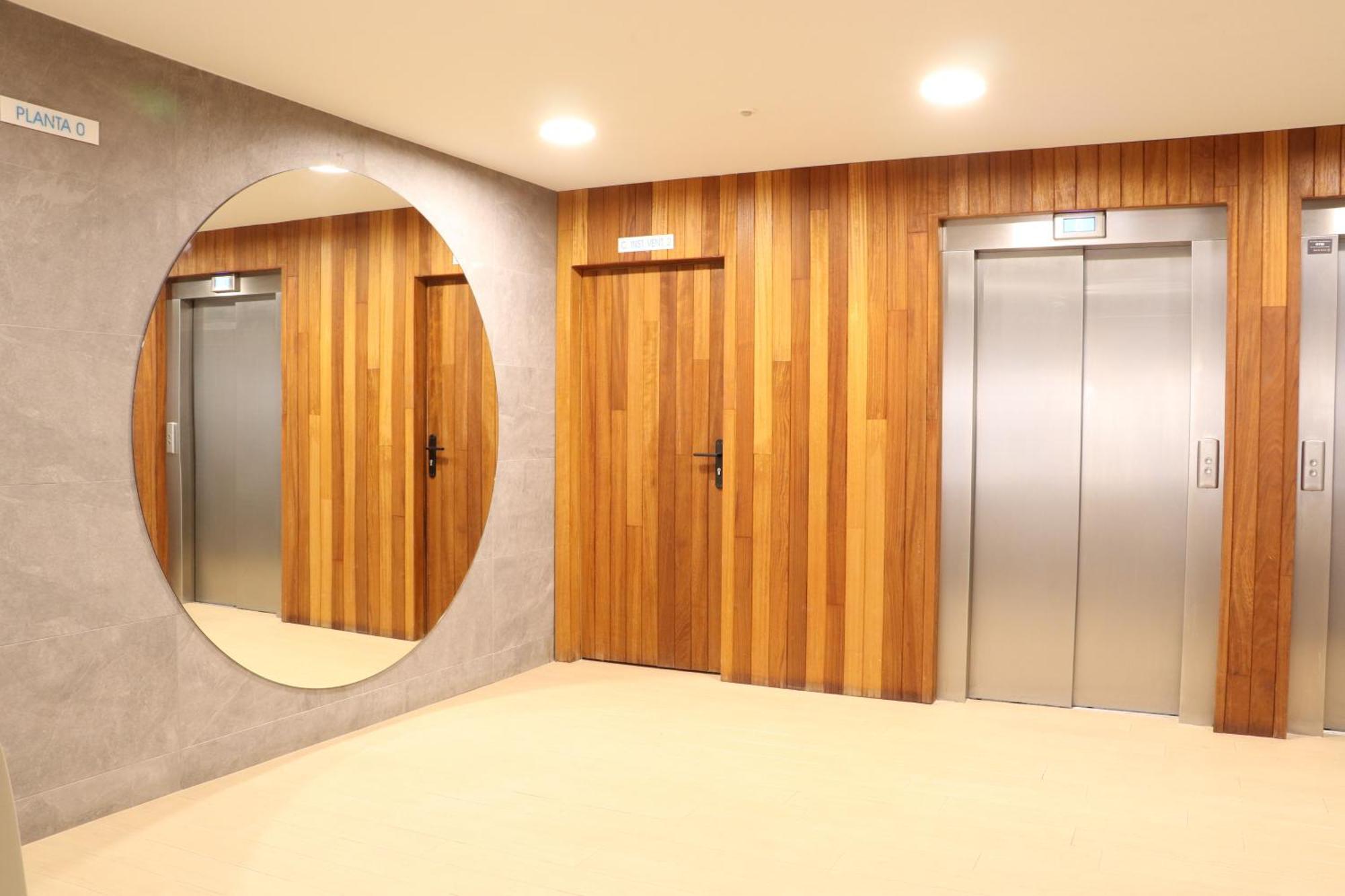 Fantastic Apartment In The Wave Just Steps From Carvajal Beach - Pool And Free Parking 푸엔히롤라 외부 사진