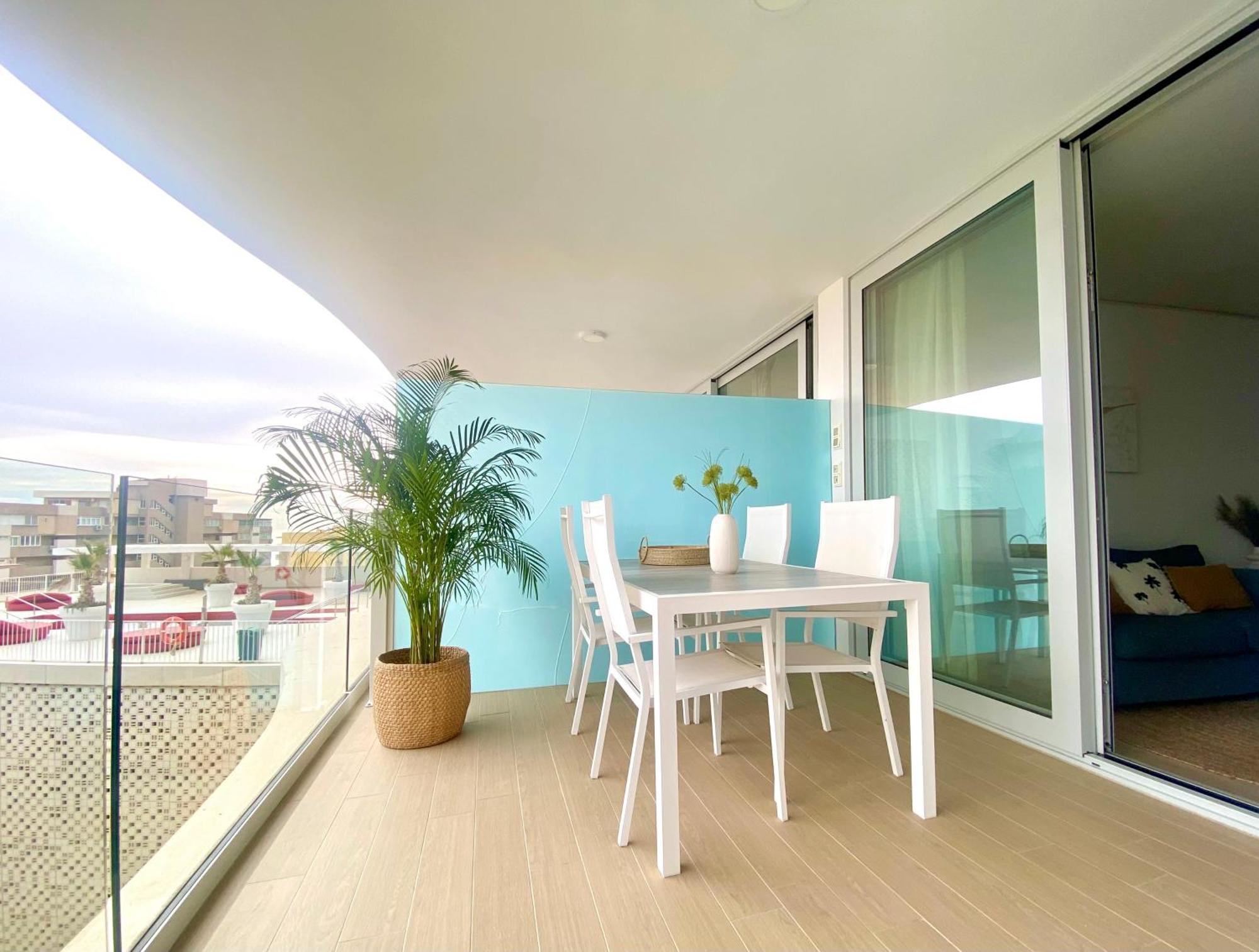 Fantastic Apartment In The Wave Just Steps From Carvajal Beach - Pool And Free Parking 푸엔히롤라 외부 사진