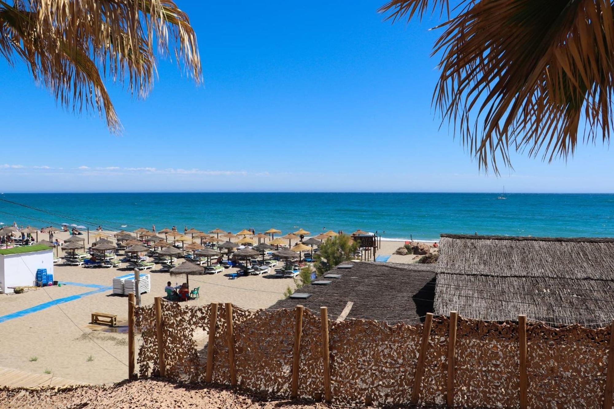 Fantastic Apartment In The Wave Just Steps From Carvajal Beach - Pool And Free Parking 푸엔히롤라 외부 사진